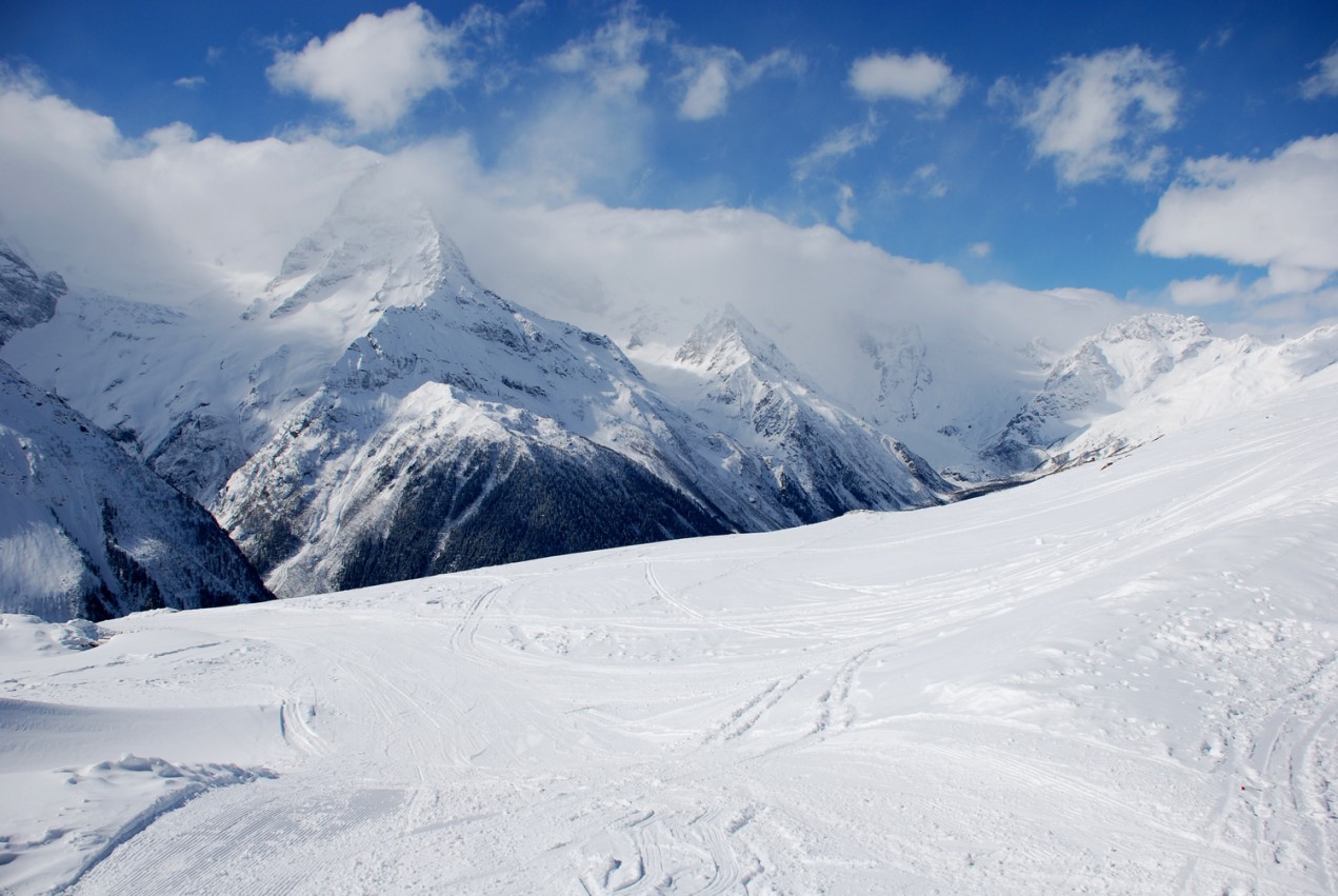 Домбай фото зимой горнолыжный курорт